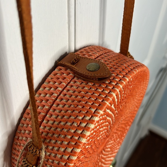 Rattan Circle Crossbody Bag Round Hand Woven Orange Lined Purse - Picture 4 of 8